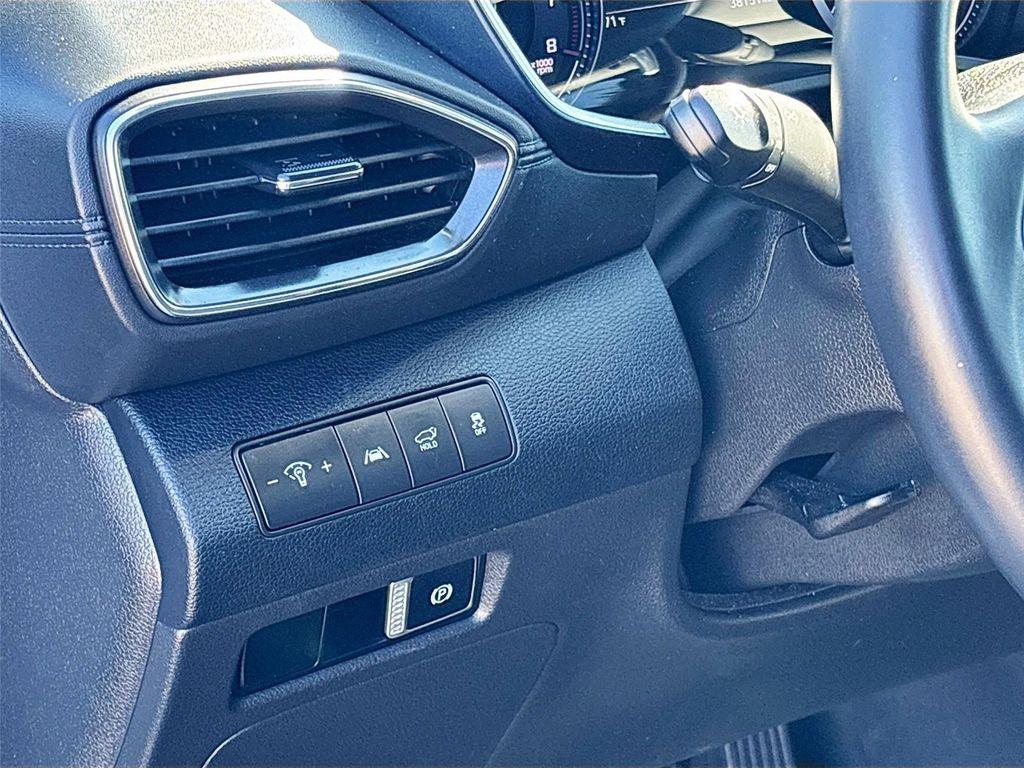 used 2023 Hyundai Santa Fe car, priced at $20,995