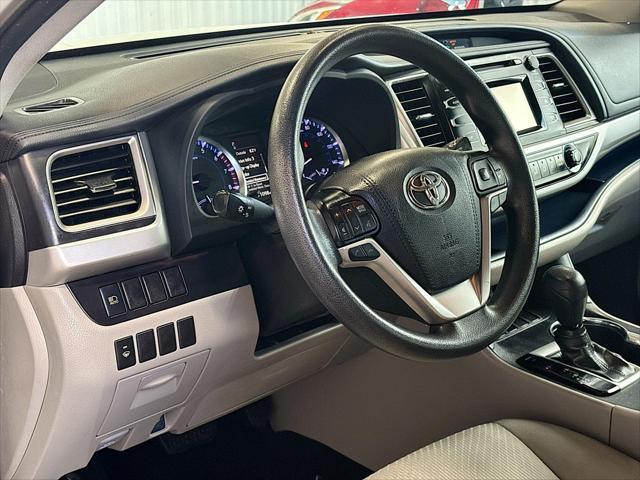 used 2019 Toyota Highlander car, priced at $19,995