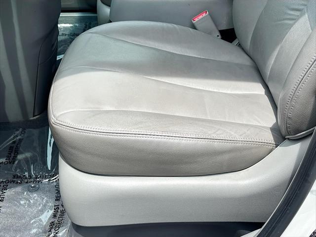 used 2014 Kia Sedona car, priced at $5,999
