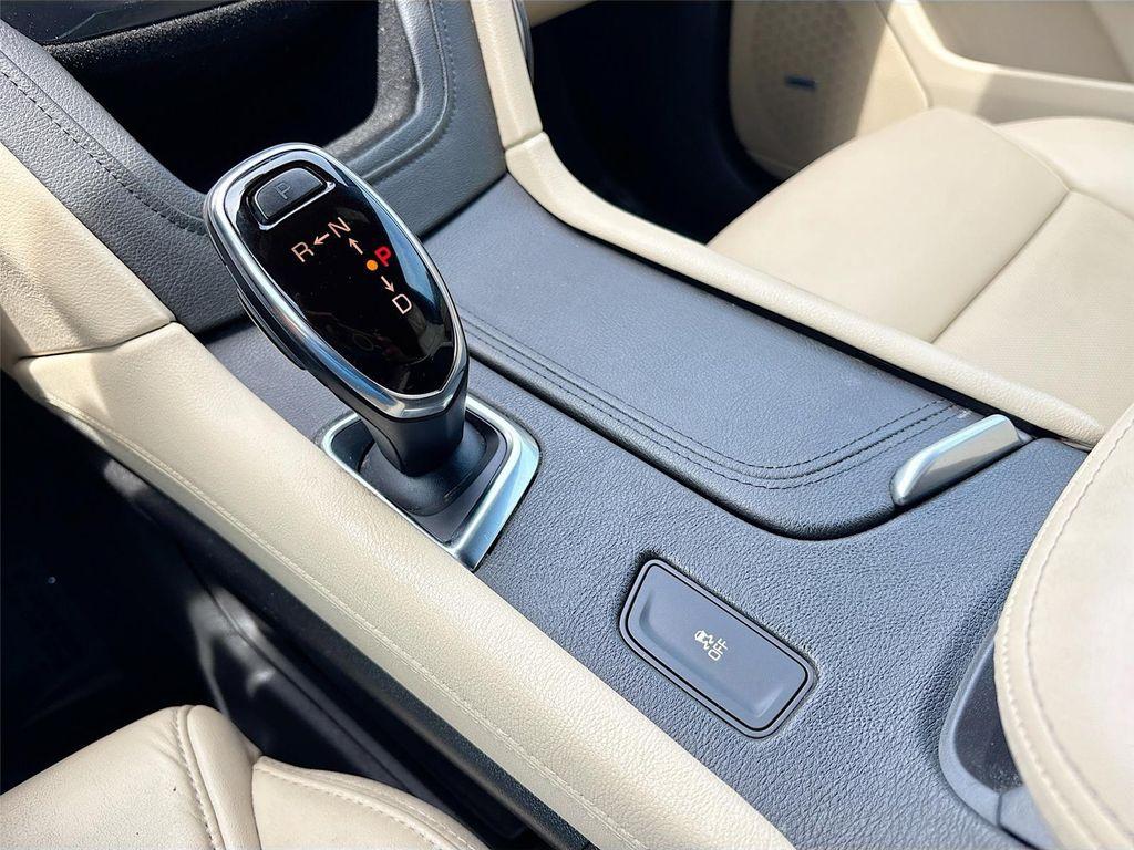 used 2018 Cadillac XT5 car, priced at $11,597