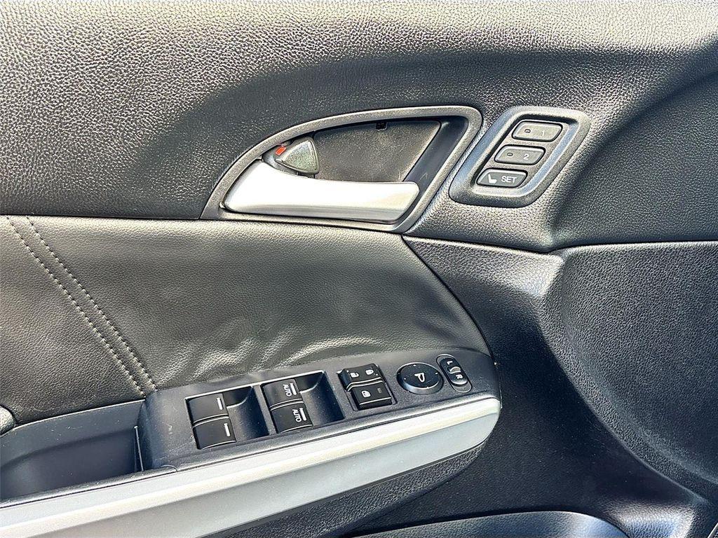 used 2013 Honda Crosstour car, priced at $12,995