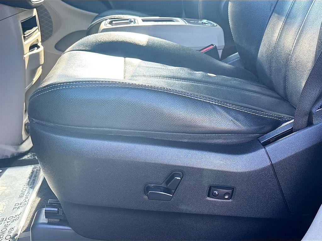 used 2015 Chrysler Town & Country car, priced at $8,899