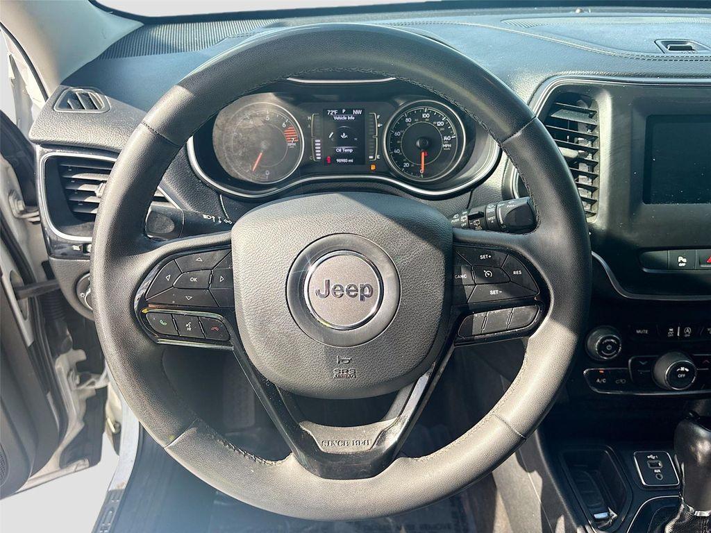 used 2020 Jeep Cherokee car, priced at $13,595