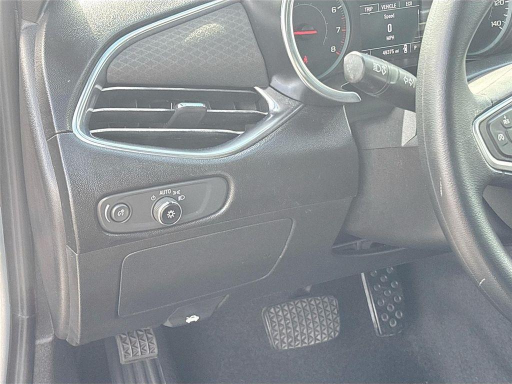 used 2018 Chevrolet Malibu car, priced at $13,946