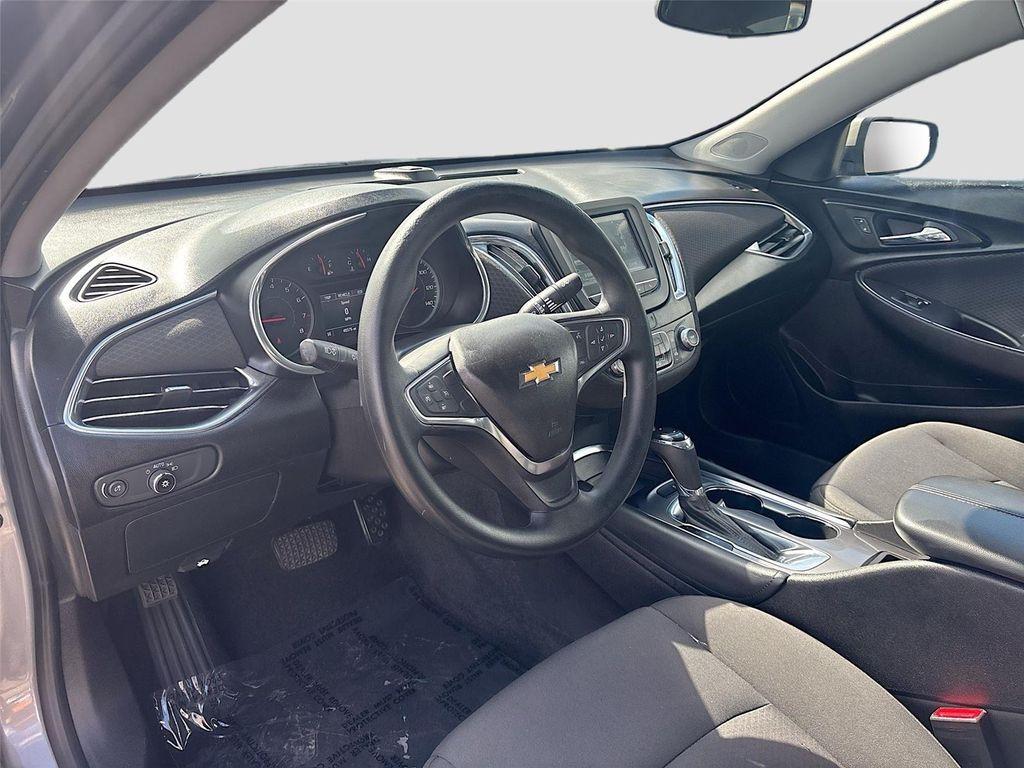 used 2018 Chevrolet Malibu car, priced at $13,946