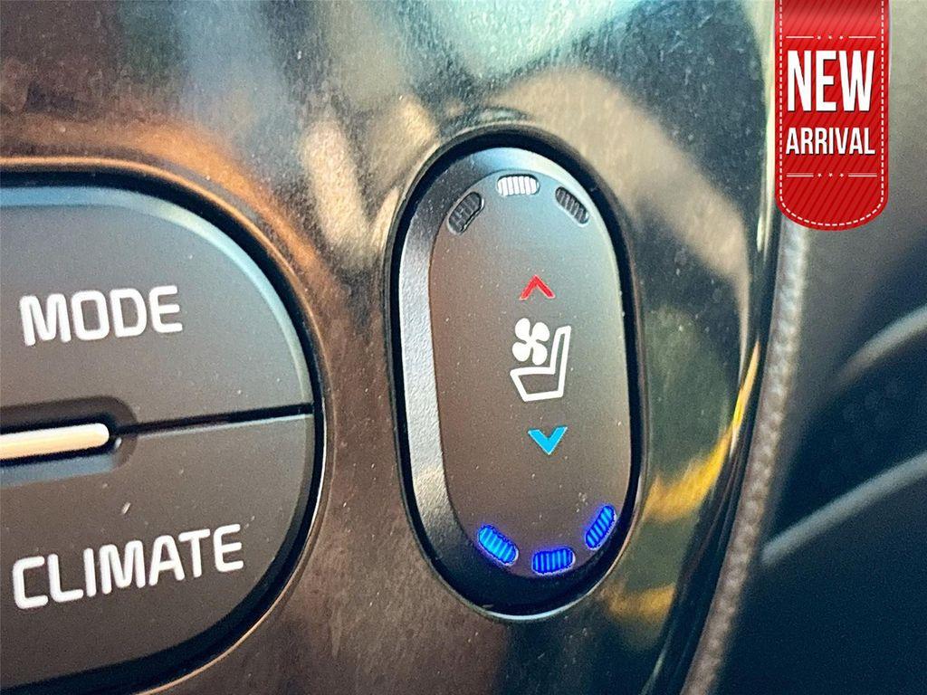 used 2016 Kia Soul car, priced at $9,997