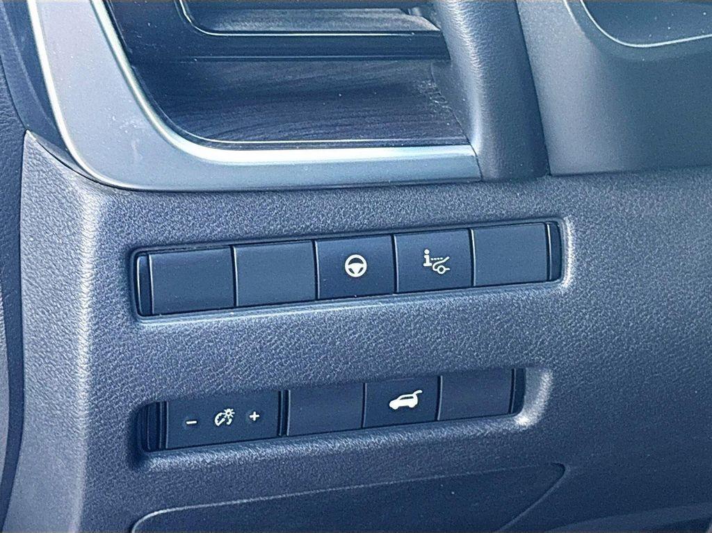 used 2021 Nissan Rogue car, priced at $21,995