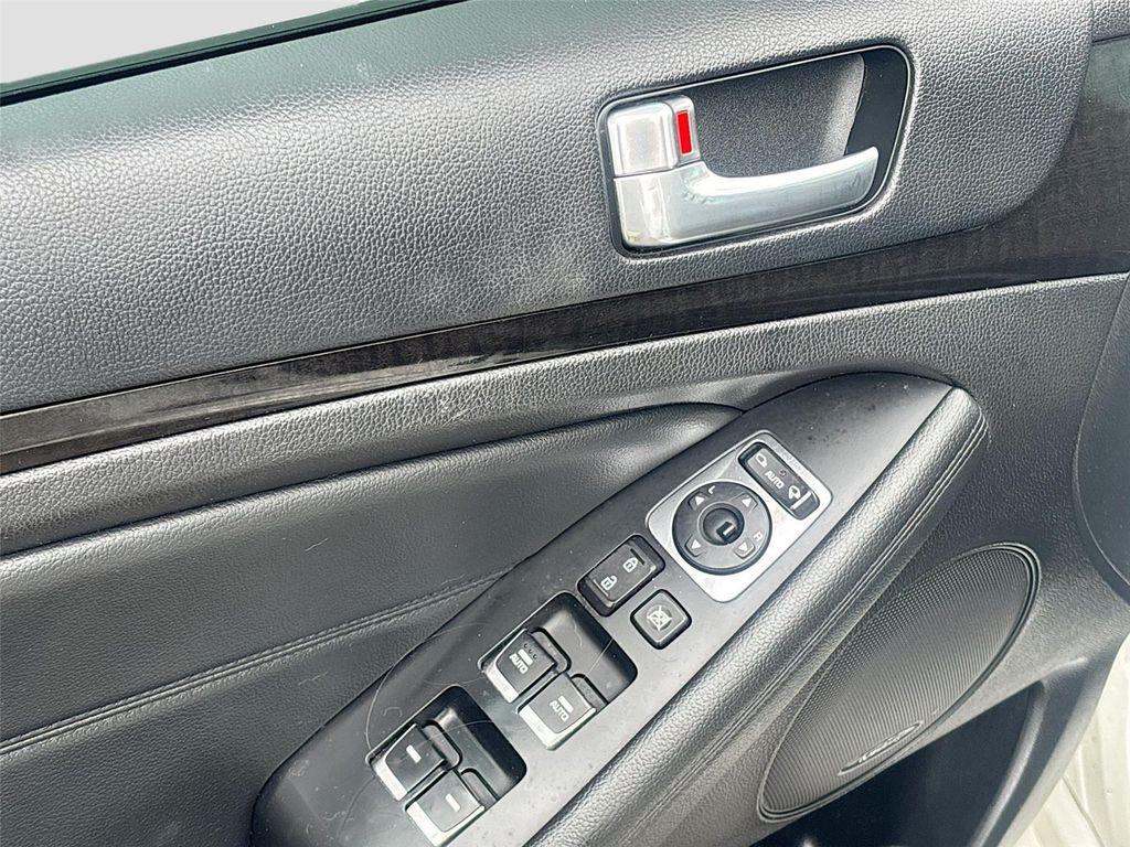 used 2014 Kia Cadenza car, priced at $8,599