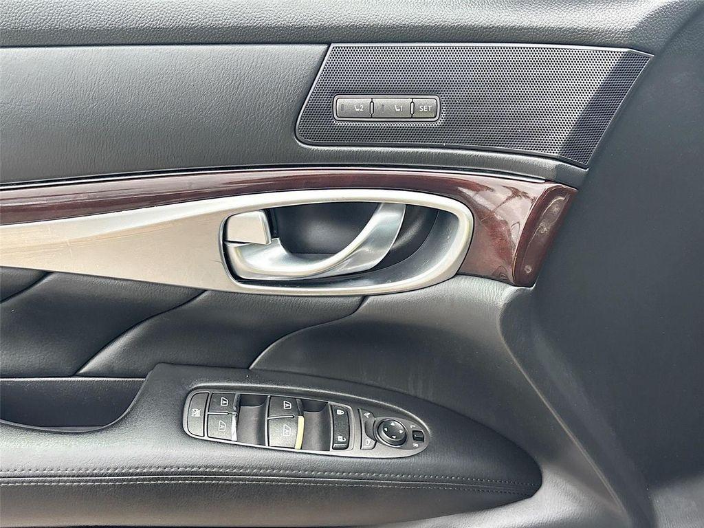 used 2018 INFINITI Q70 car, priced at $13,997