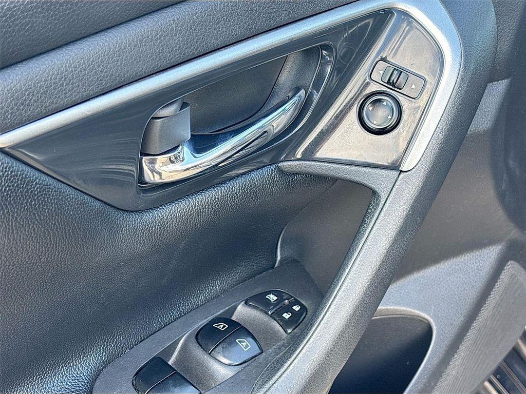 used 2014 Nissan Altima car, priced at $7,499