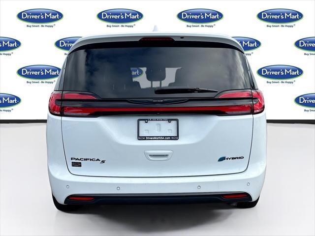 used 2022 Chrysler Pacifica Hybrid car, priced at $22,997