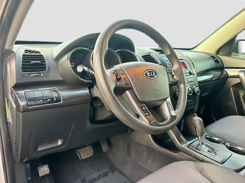 used 2013 Kia Sorento car, priced at $7,999