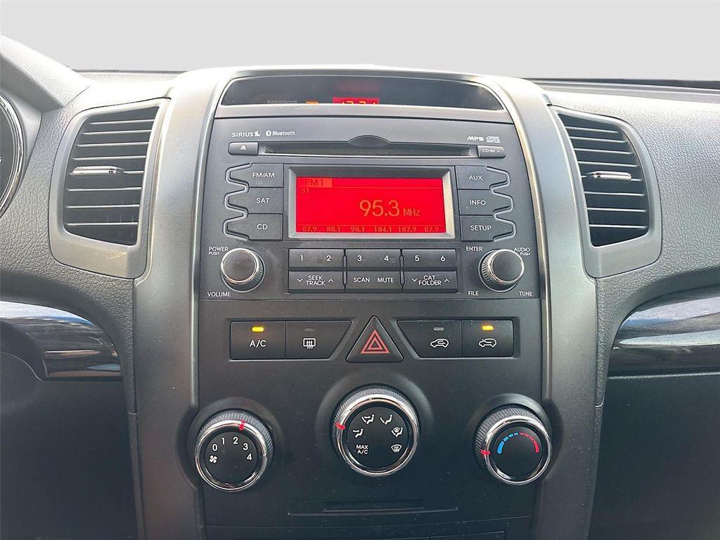 used 2013 Kia Sorento car, priced at $7,999
