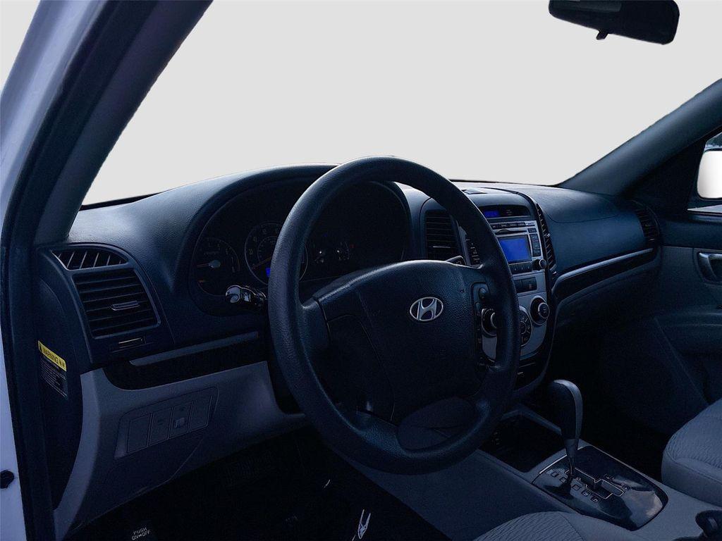used 2009 Hyundai Santa Fe car, priced at $6,599