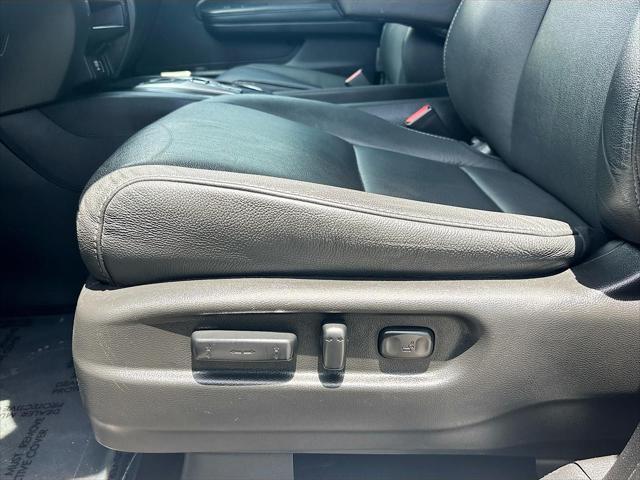 used 2021 Honda Pilot car, priced at $19,997