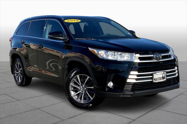 used 2019 Toyota Highlander car, priced at $27,763