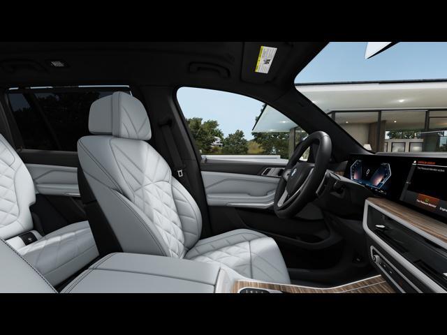 new 2025 BMW X7 car, priced at $90,520