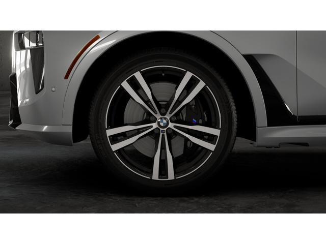 new 2026 BMW X7 car, priced at $122,580