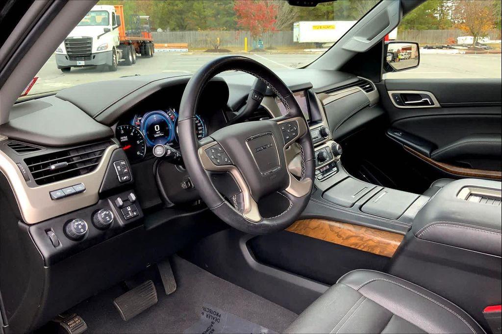 used 2020 GMC Yukon car, priced at $31,955