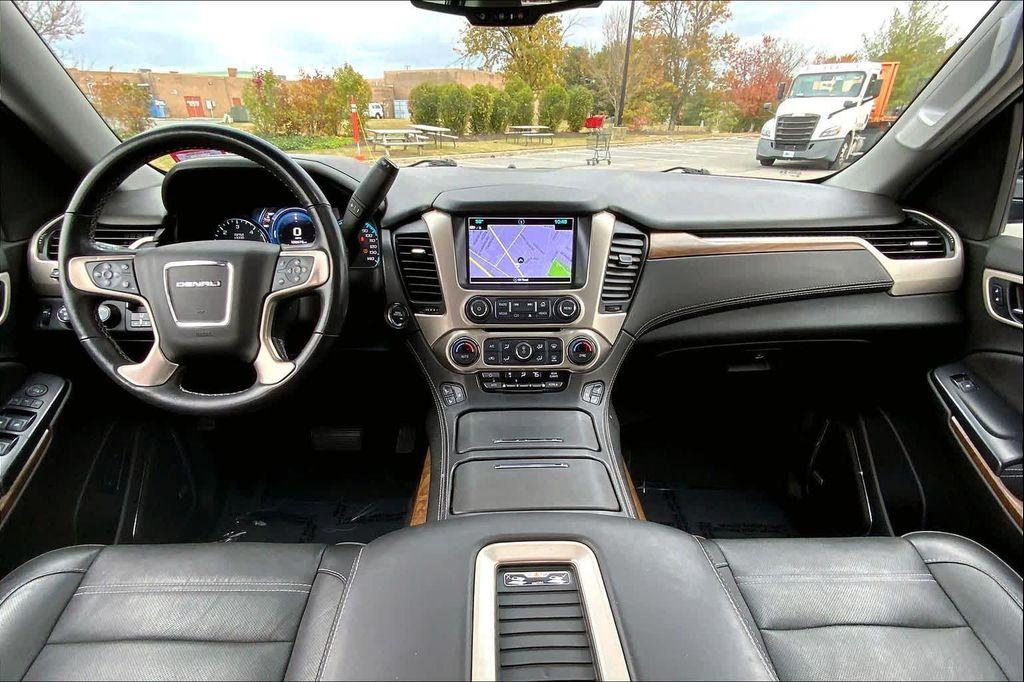 used 2020 GMC Yukon car, priced at $31,955