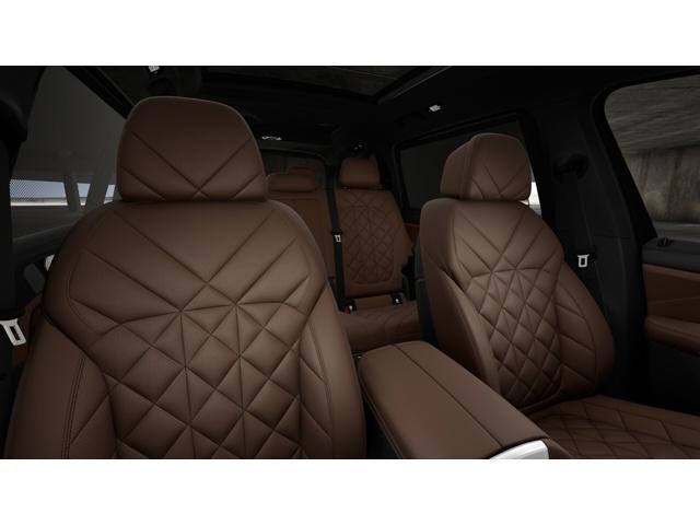 new 2026 BMW X7 car, priced at $98,580