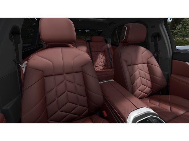 new 2025 BMW 760 car, priced at $128,325