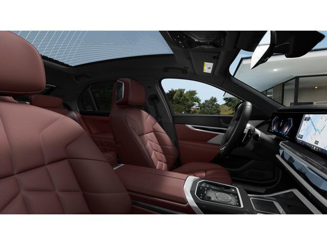 new 2025 BMW 760 car, priced at $128,325