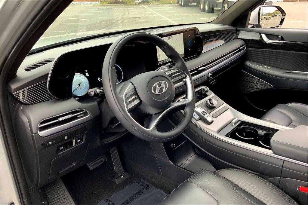 used 2023 Hyundai Palisade car, priced at $37,499