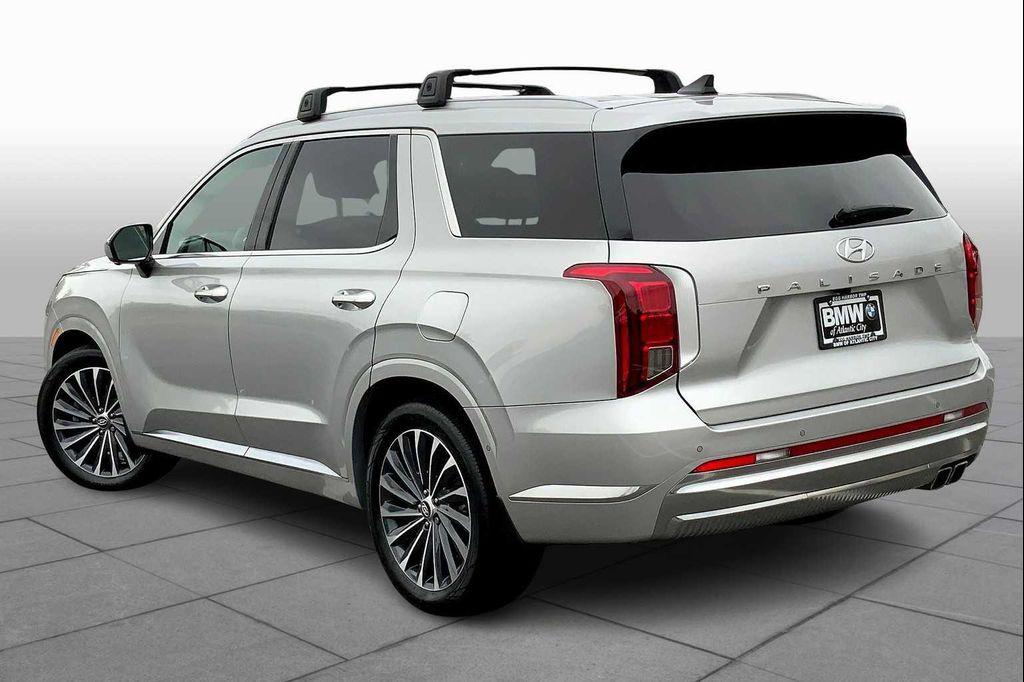 used 2023 Hyundai Palisade car, priced at $37,499