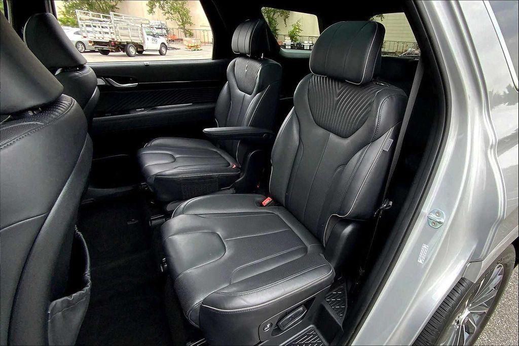 used 2023 Hyundai Palisade car, priced at $37,499