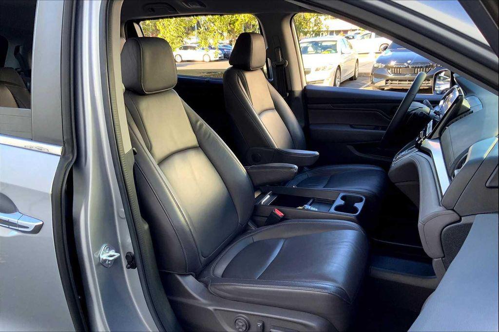 used 2023 Honda Odyssey car, priced at $36,729