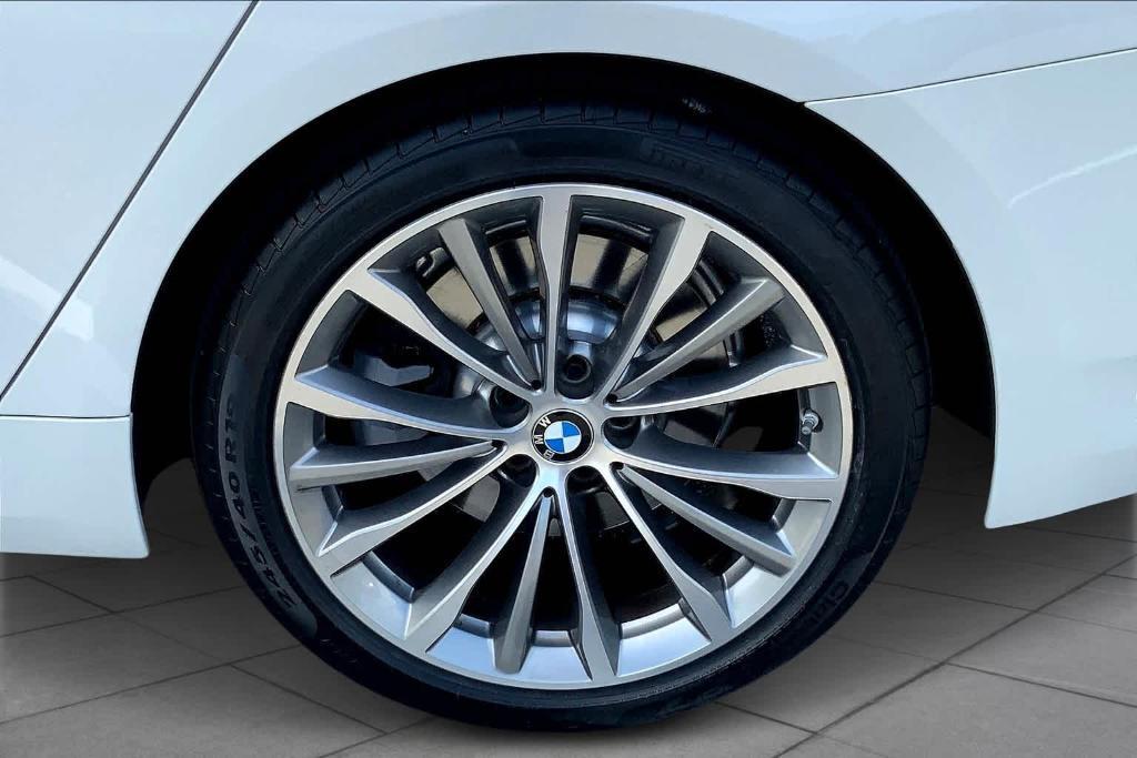 used 2021 BMW 530 car