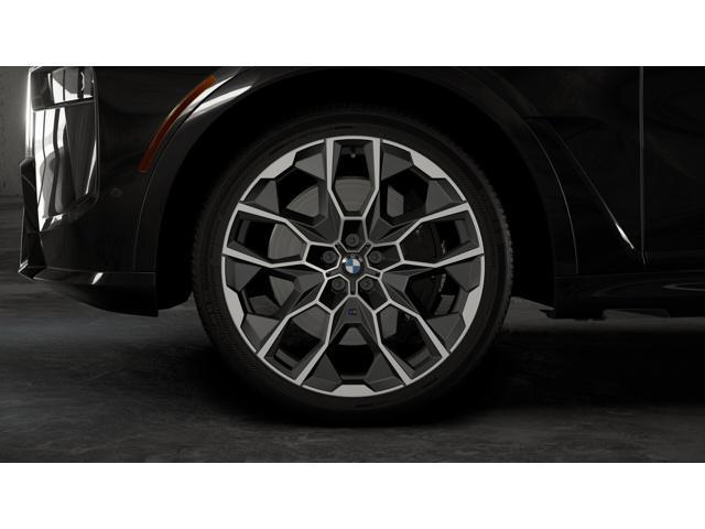 new 2026 BMW X7 car, priced at $101,980