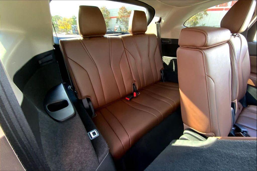 used 2023 Acura MDX car, priced at $40,499