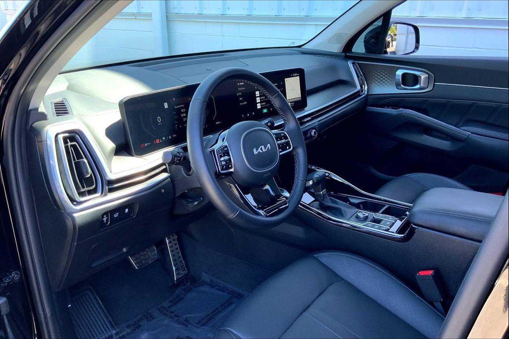 used 2025 Kia Sorento car, priced at $37,025