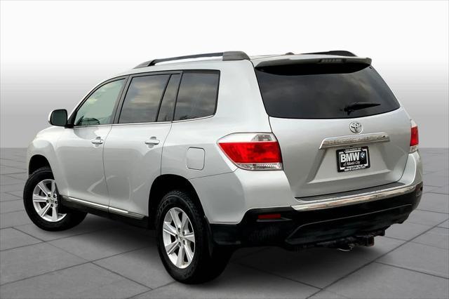 used 2011 Toyota Highlander car, priced at $10,692