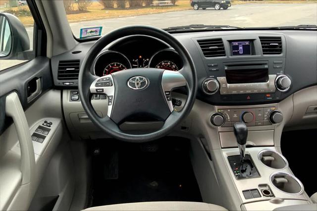 used 2011 Toyota Highlander car, priced at $10,692