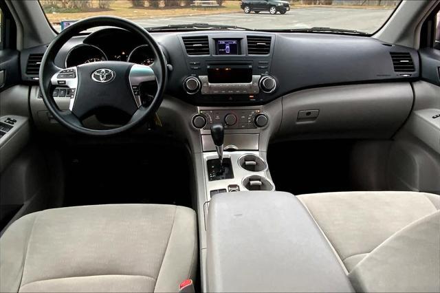 used 2011 Toyota Highlander car, priced at $10,692