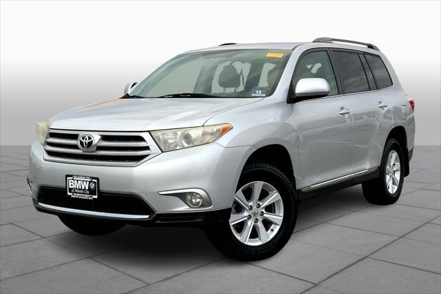 used 2011 Toyota Highlander car, priced at $10,692