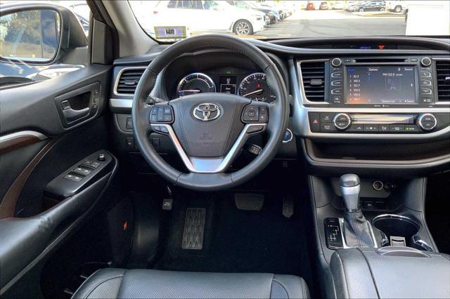 used 2015 Toyota Highlander Hybrid car, priced at $20,489