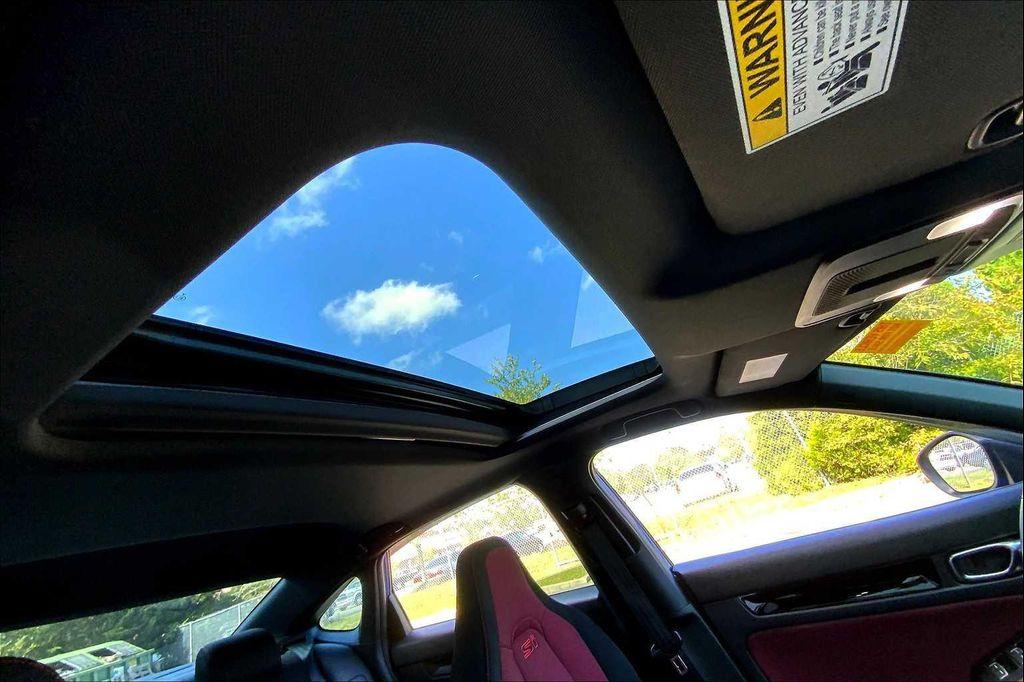 used 2022 Honda Civic Si car, priced at $26,072