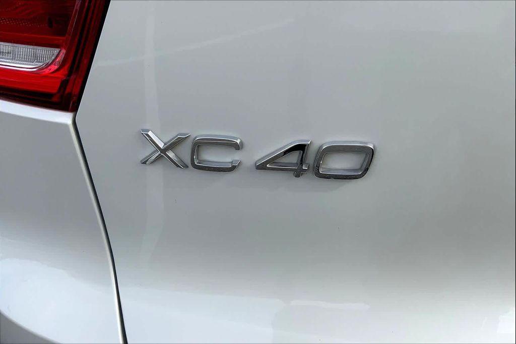 used 2022 Volvo XC40 car, priced at $28,207