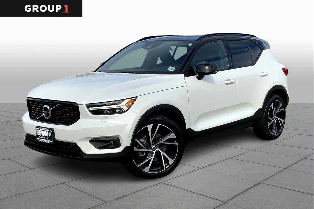 used 2022 Volvo XC40 car, priced at $28,207