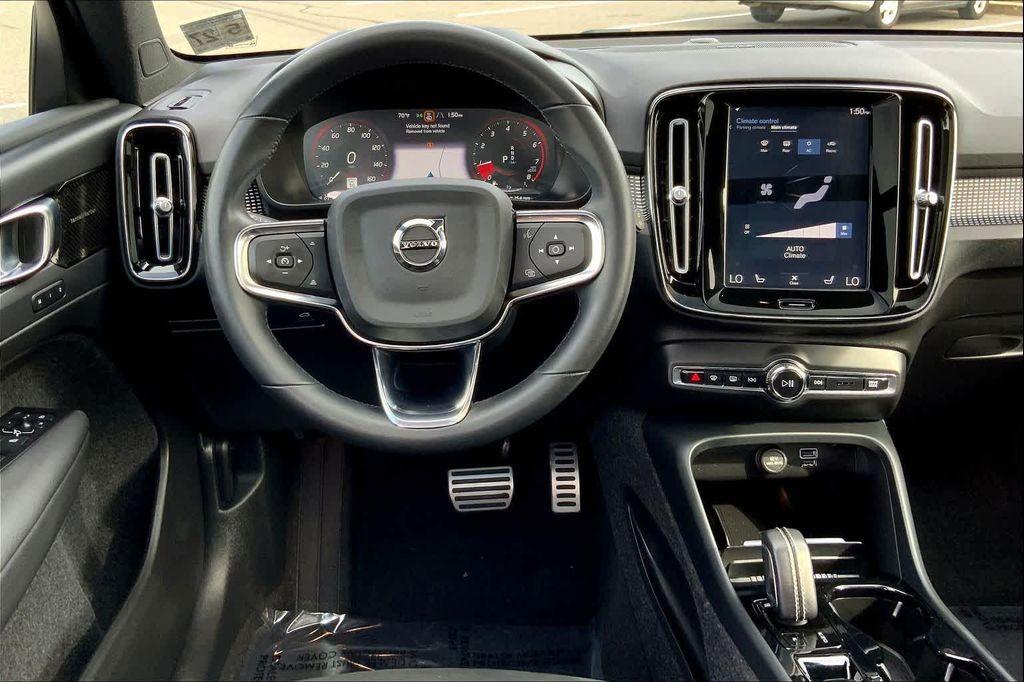used 2022 Volvo XC40 car, priced at $28,207