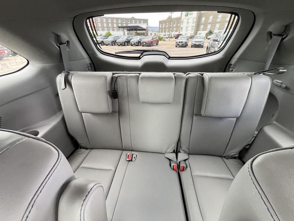 used 2019 Toyota Highlander car, priced at $25,986