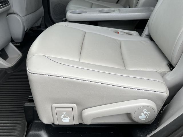 used 2019 Toyota Highlander car, priced at $26,672