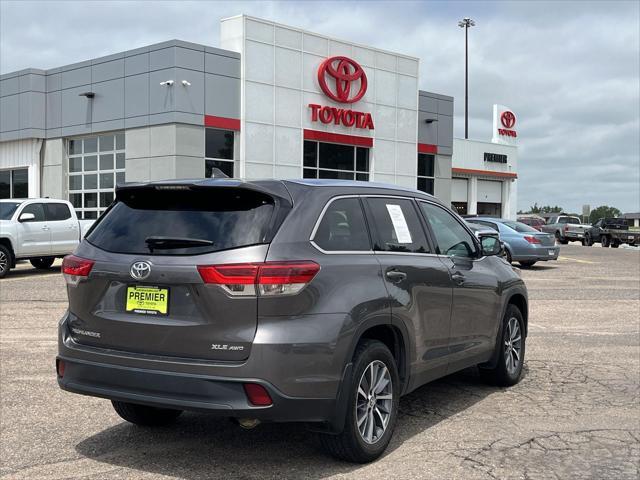 used 2019 Toyota Highlander car, priced at $26,672