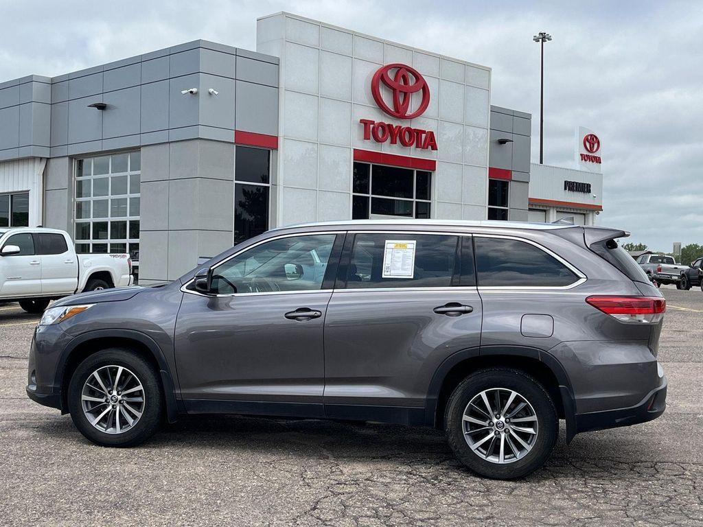 used 2019 Toyota Highlander car, priced at $25,986