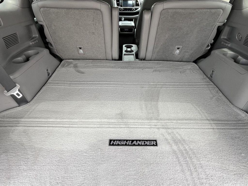 used 2019 Toyota Highlander car, priced at $25,986