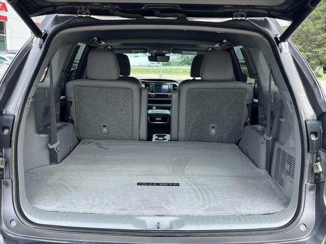 used 2019 Toyota Highlander car, priced at $26,672